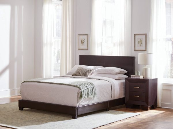 Dorian Upholstered Queen Bed Brown - 300762Q Fashion